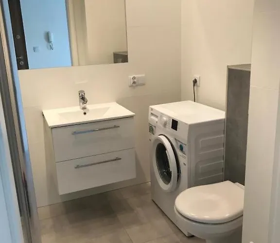 Platinum 3 Apartment *